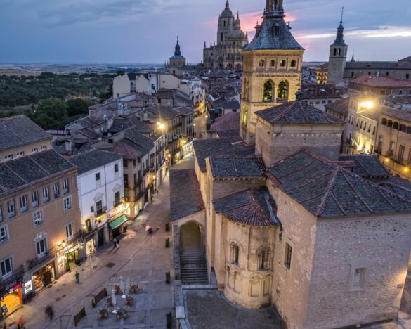 Imagen de la «llamada» Calle Real de Segovia