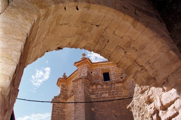 Imagen del Arco del Azogue en Urueña