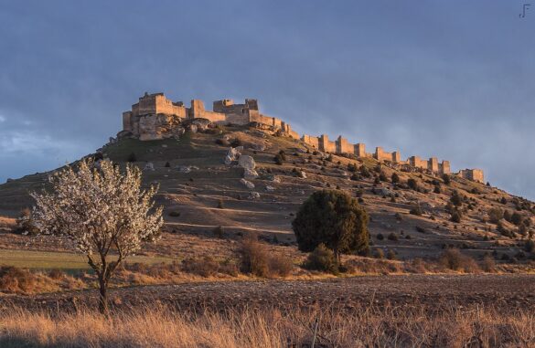 Imagen de la fortaleza califaz del castillo de Gormaz
