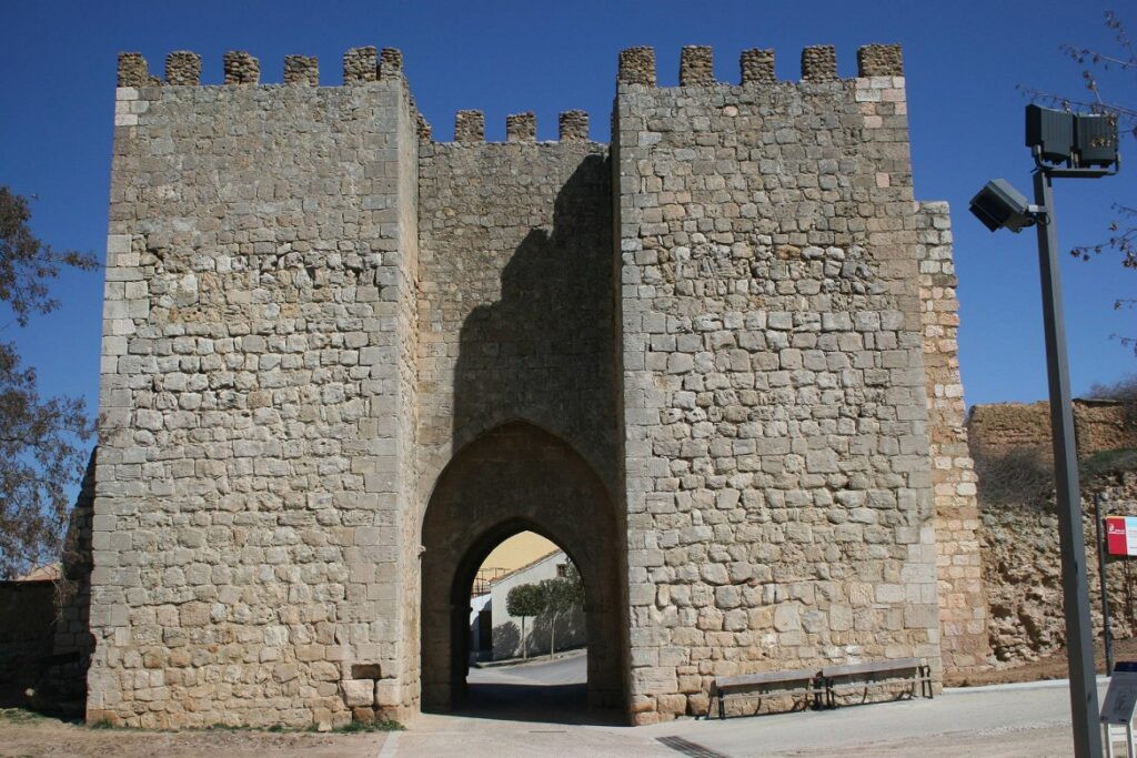 Una de las puertas de entrada a Almazán, Soria