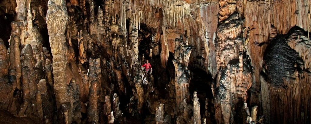 Cueva de la Galiana, en Ucero, Soria