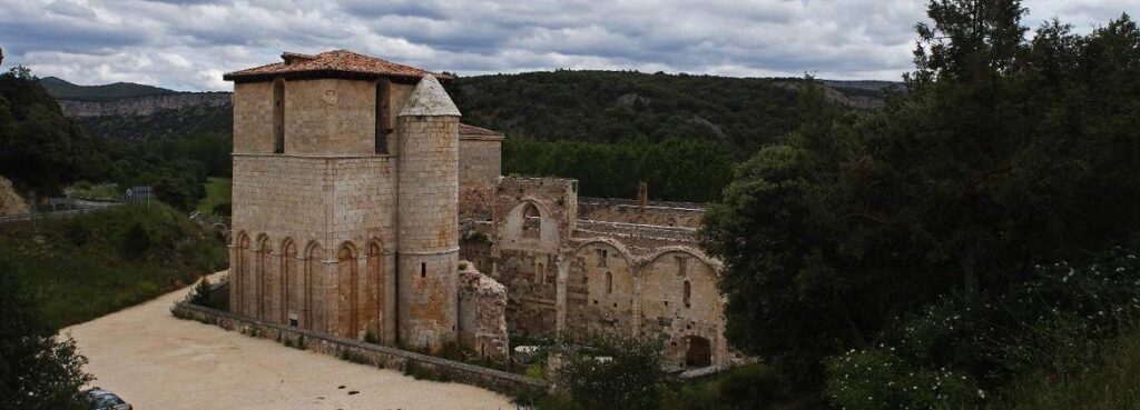 Monasterio de San Pedro de Arlanza, Burgos, belleza infinita