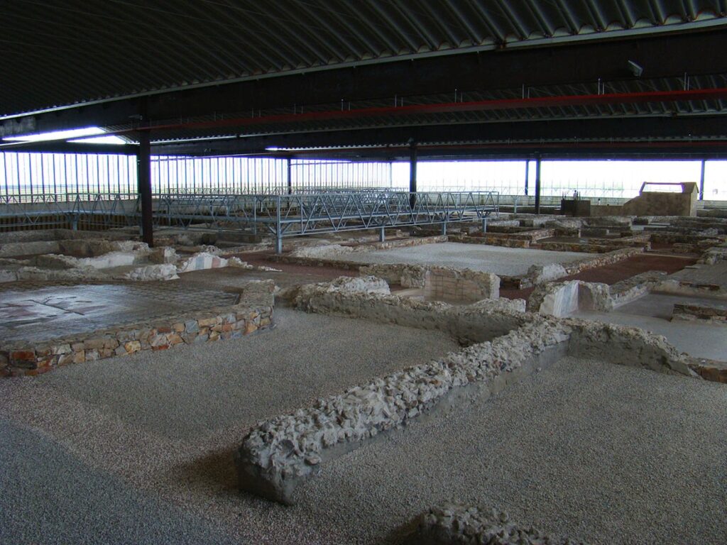 Yacimiento de Villa romana de Almenara-Puras