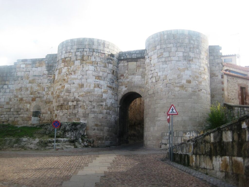 Puerta de Doña Urraca en las murallas de Zamora