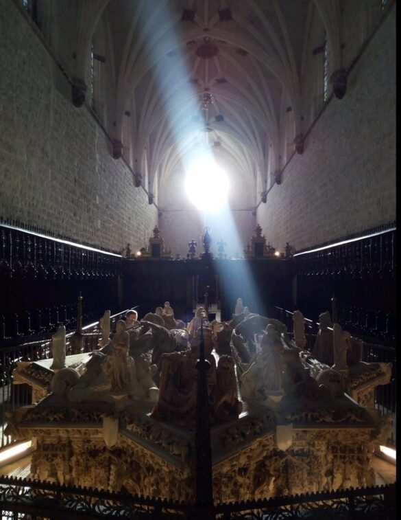 Solsticio de invierno en la iglesia de la Cartuja de Miraflores, Burgos