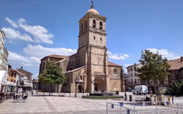 Colegiata de San Miguel en Aguilar de Campoo (Palencia)