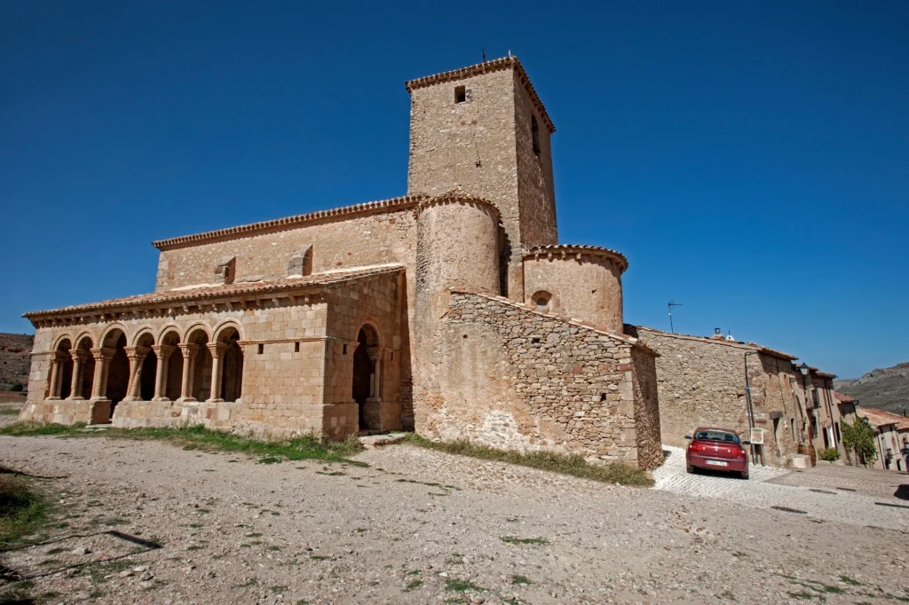 Caracena: un pueblo pequeño con un patrimonio inesperado en Soria