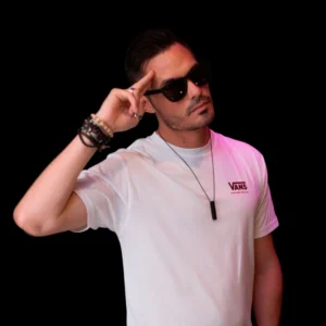 Adrián L - Loca Urban
